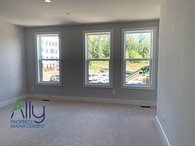 Building Photo - 822 Wesley Ln