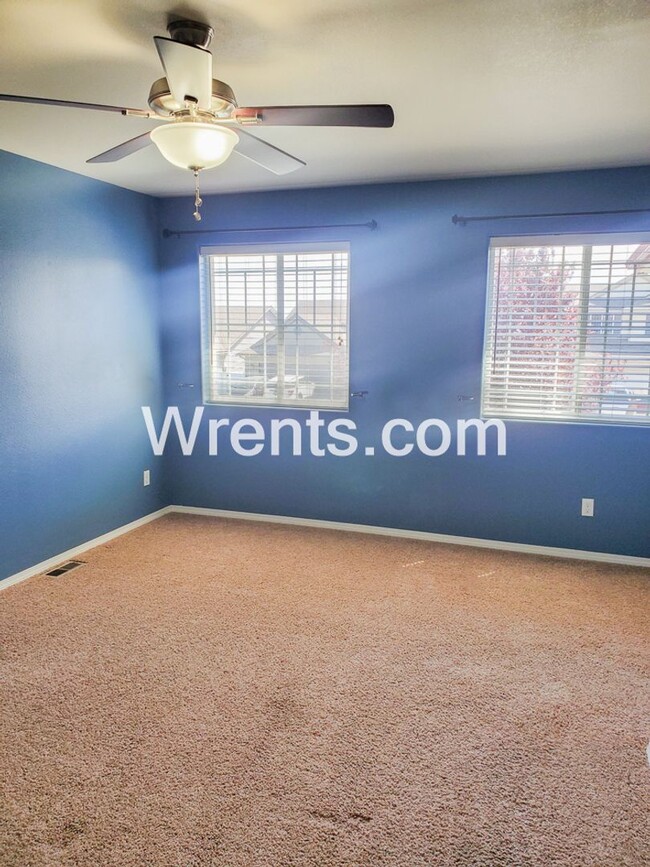 Building Photo - Beautiful 2 Story Home!