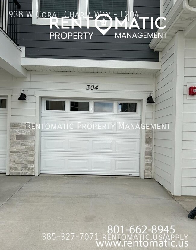 Building Photo - 938 W Coral Charm Wy