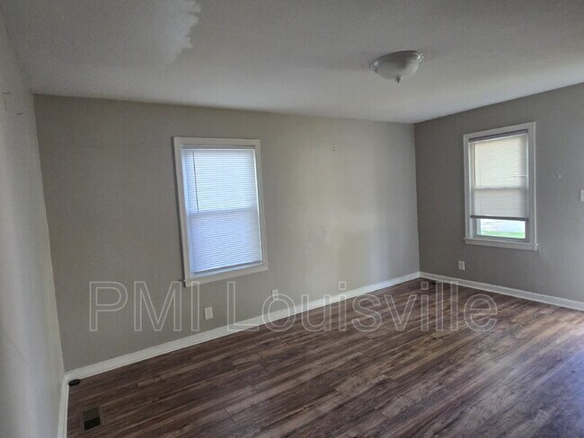 Building Photo - 3901 Peachtree Ave