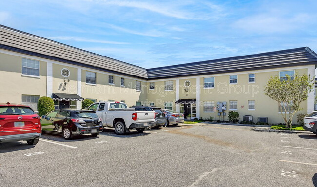 Building Photo - 1500 Gay Rd