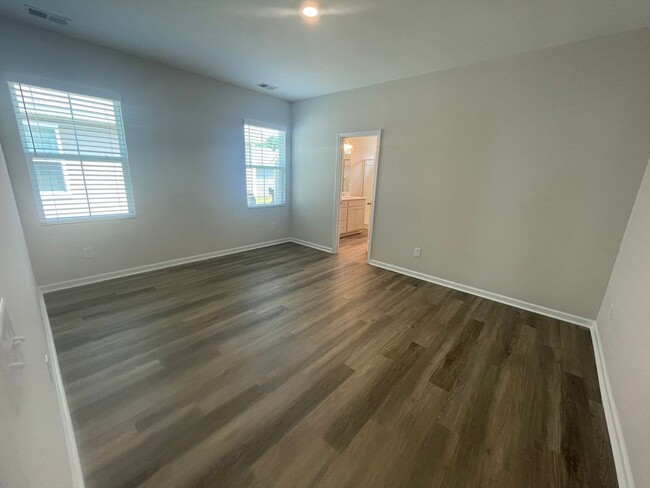 Building Photo - New Build! 3 BR Home in River Oaks!