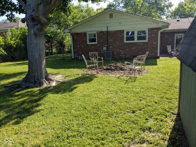 Building Photo - 7718 Southfield Dr
