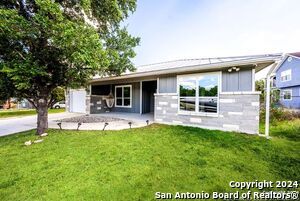 Building Photo - 950 Paradise Dr