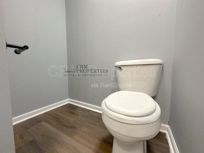 Building Photo - 1230 S Jay St