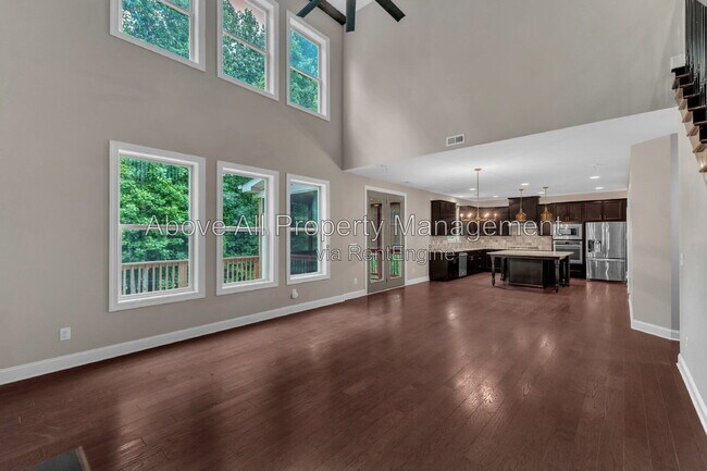 Building Photo - 8313 Henderson Rd