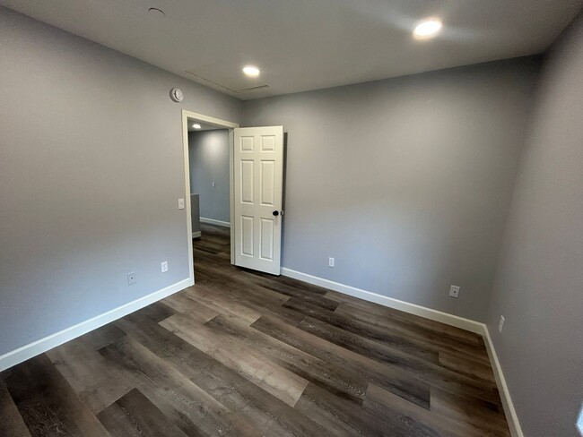 Building Photo - Charming Renovated Home in Vista, CA – Cul...