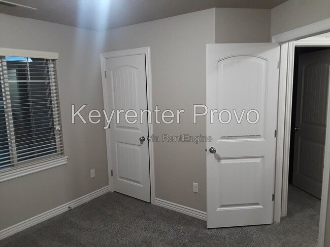 Building Photo - 735 S 1803 W