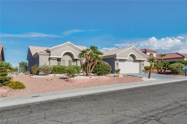 Building Photo - 2508 Sandilands Dr