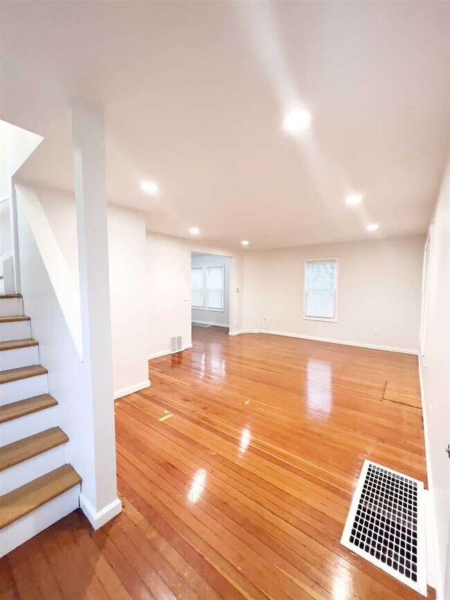 36 Wilmar Terrace 36 Wilmar Terrace Poughkeepsie NY 12601 Apartment