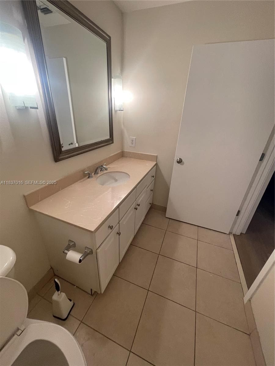 Building Photo - 2001 Biscayne Blvd