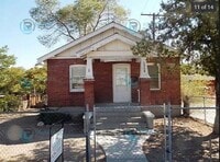 Building Photo - 1/2 Month Free! 1 Bedroom 1 Bath in Near Wells District/Midtown