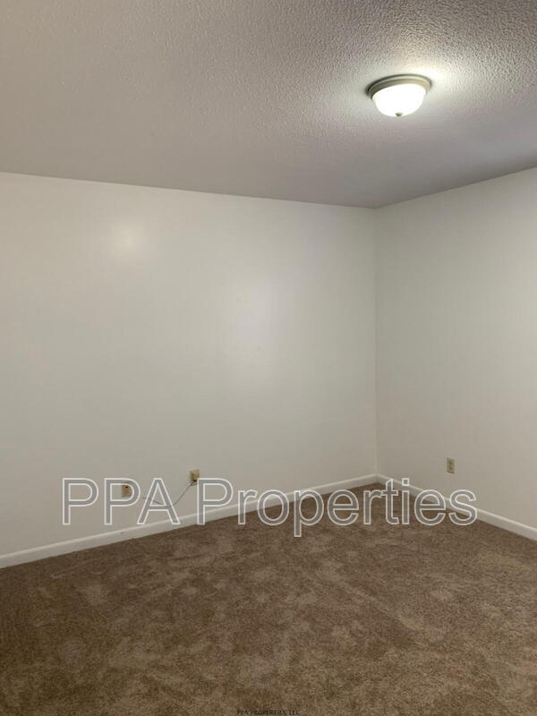 Building Photo - 2707 Reynolds Park Rd