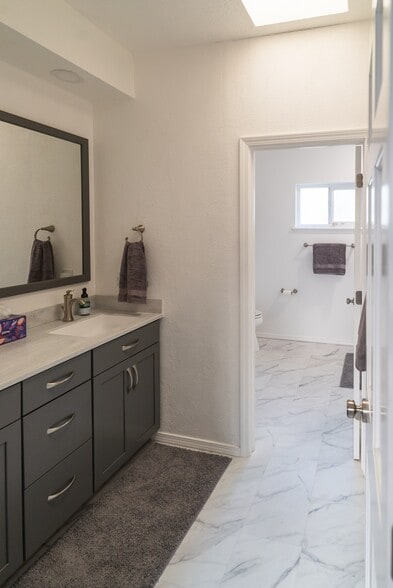 Building Photo - 9316 Tanoan Dr NE