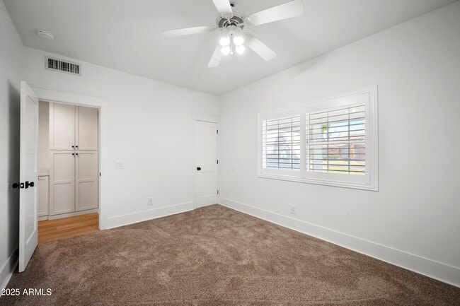 Building Photo - 4352 E Santa Rosa Pl