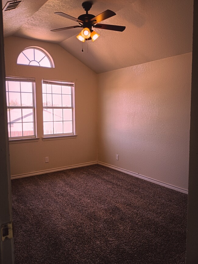 Building Photo - 3506 Chandler Dr