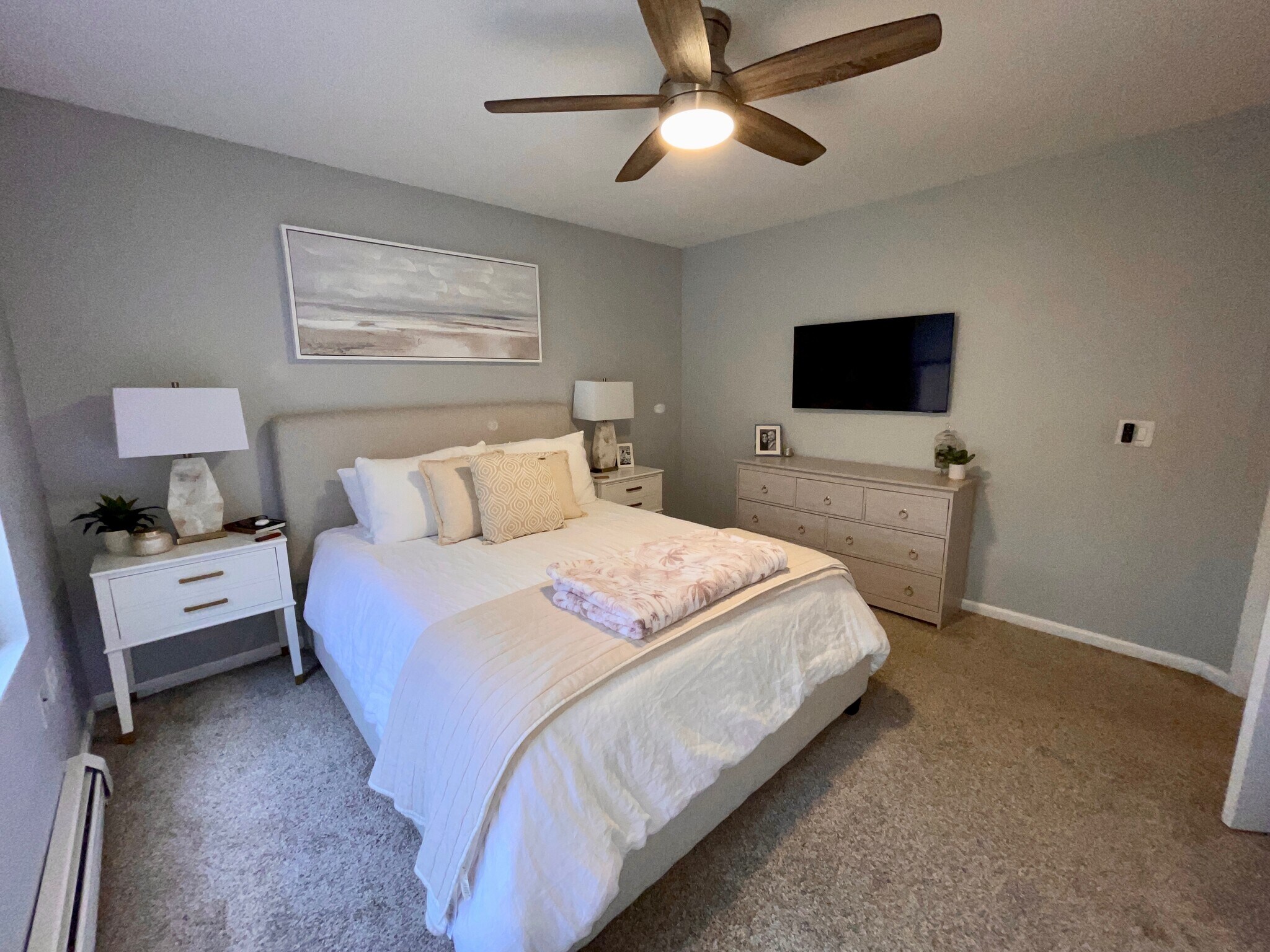 Building Photo - 118 Oslo St