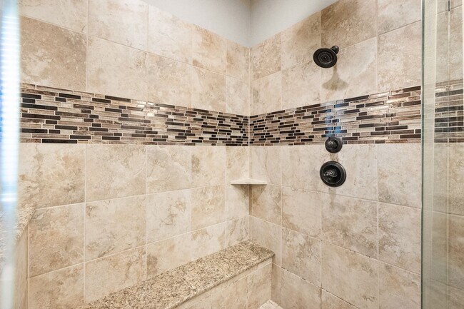 Building Photo - Fully Furnished Home in South Grand Prairi...