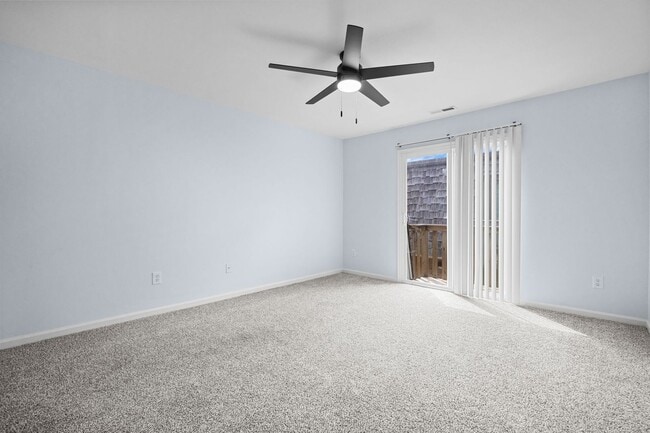 Building Photo - Fully Renovated Condo for Rent in Virginia...