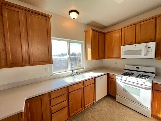 Building Photo - 368 Butterfly, Nipomo