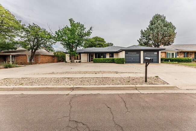 Building Photo - 5703 80th St