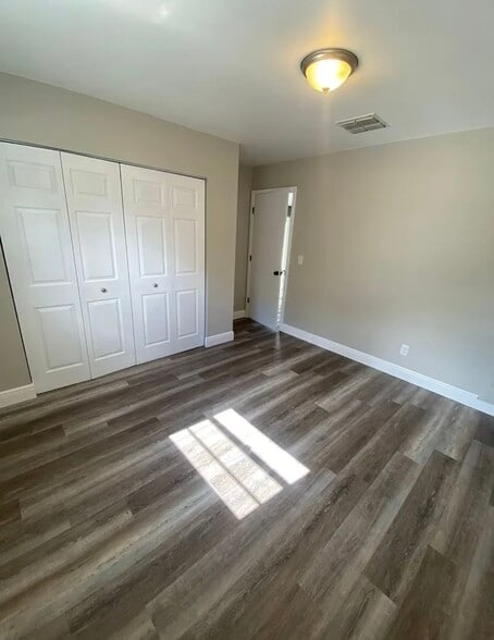 Building Photo - 15436 Verona Ave