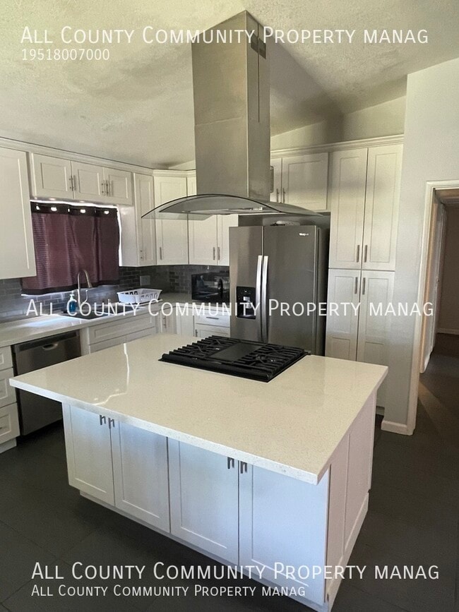Building Photo - 16334 Lawnwood St