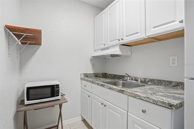 Building Photo - 3276 Morven Dr