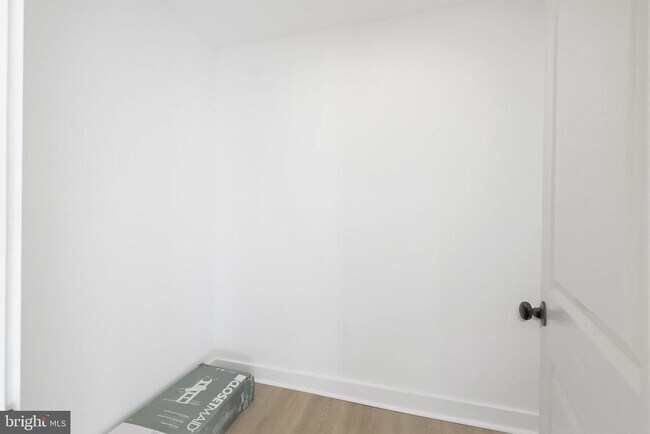 Building Photo - 68 Daffodil Ln