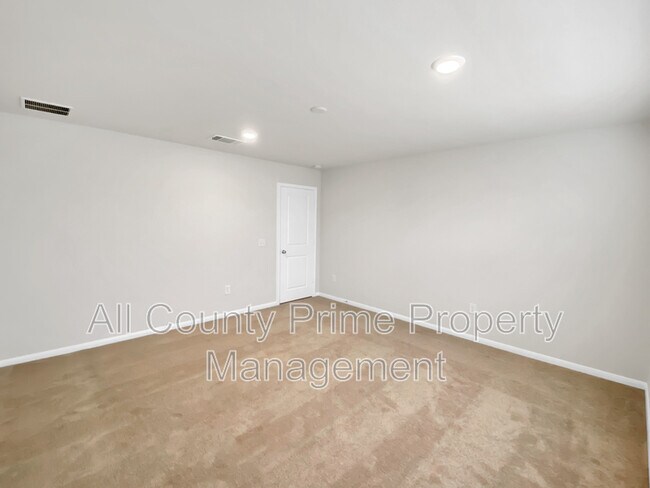 Building Photo - 11718 Gln Mountain Dr