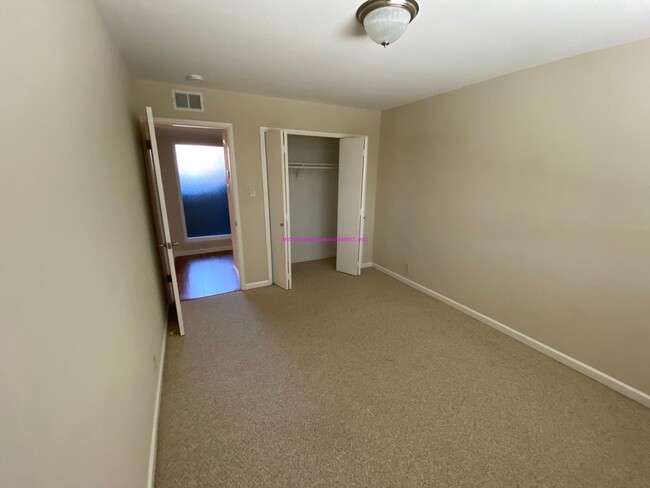 Building Photo - 105 London Ct, San Bruno CA 94066