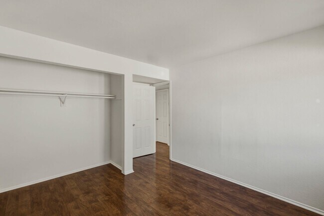 Building Photo - 45 N Phyllis