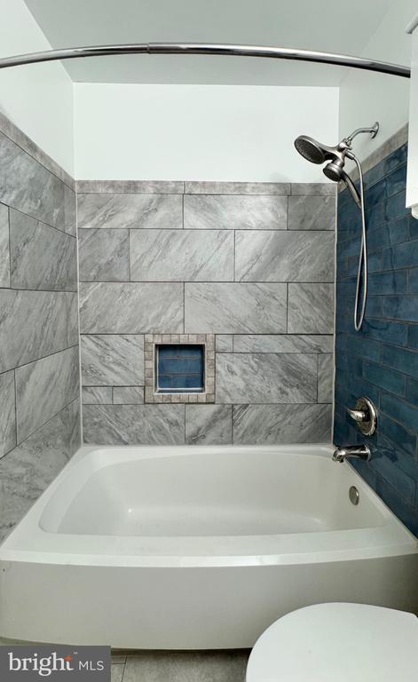 Building Photo - 6622 Frost Lake Ln