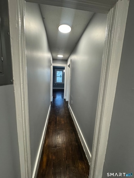 Building Photo - 10 Lester St