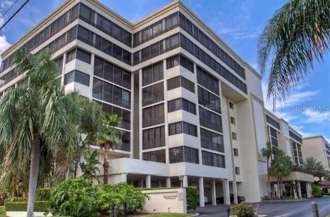 Building Photo - 1100 Benjamin Franklin Dr
