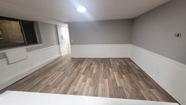 Building Photo - 787 Vose Ave