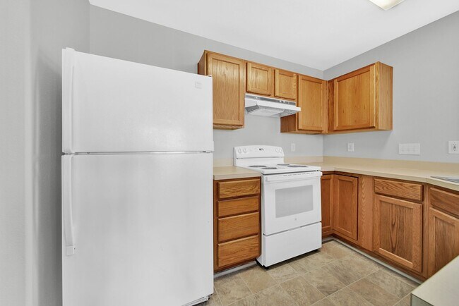 Building Photo - Two-story Condominium with Easy Highway Ac...
