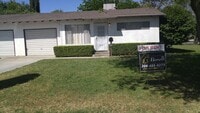 Building Photo - Great Price!  2 Bedroom 1 Bath Home For Rent