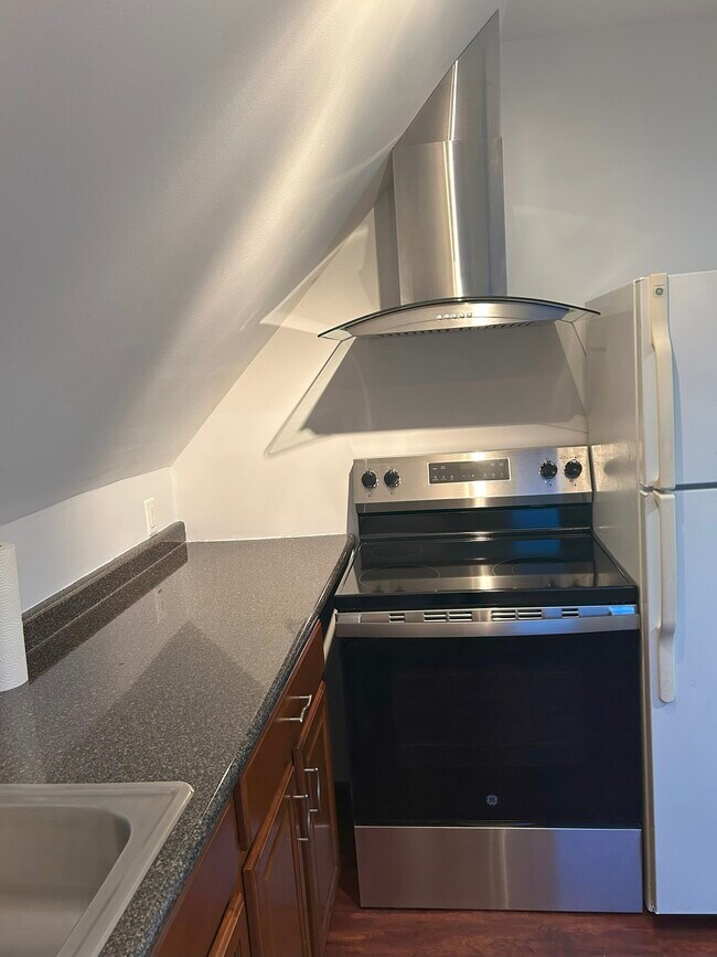 Building Photo - 7 Saint Mary St