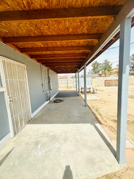 Building Photo - 550 Fresno Dr