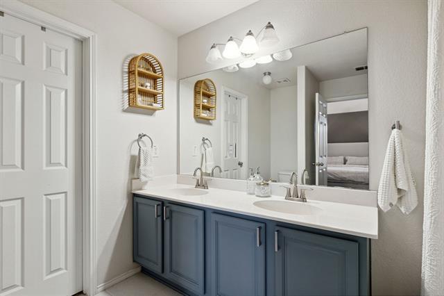 Building Photo - 5217 Rustic Ridge Dr