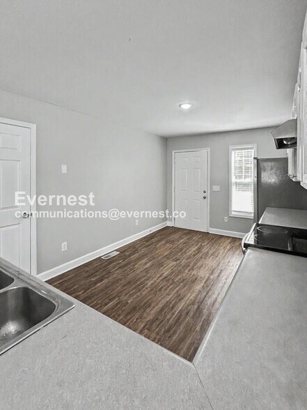 Building Photo - 2320 Spaugh Ct
