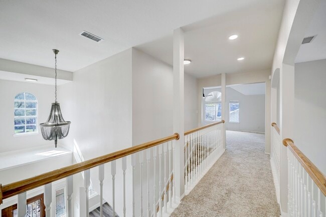 Building Photo - 4615 Russett Ln