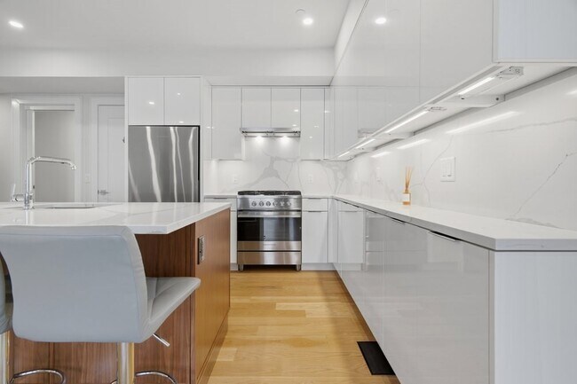 Building Photo - 38 Englewood Ave