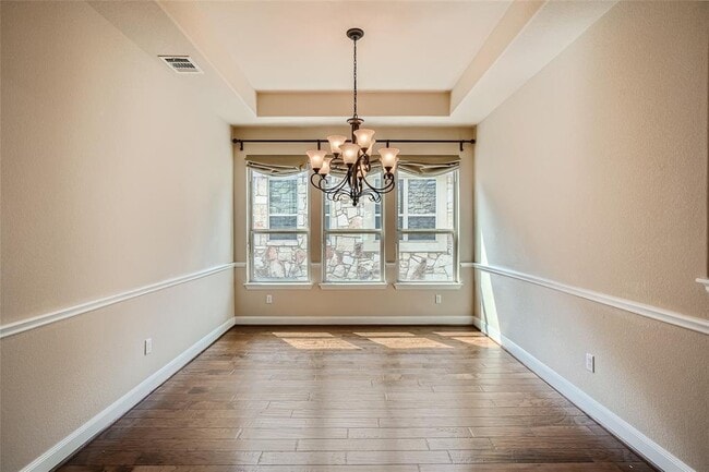 Building Photo - 207 Maxwell Way