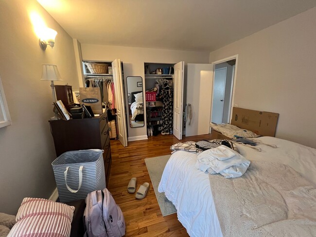 Building Photo - Ravenswood Renovated 1 Bedroom