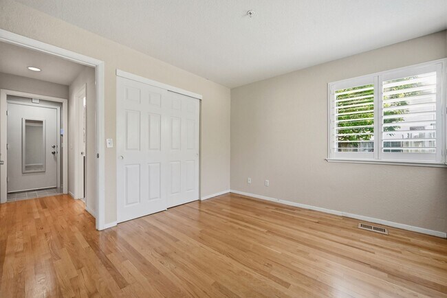 Building Photo - 4125 Fireside Ct