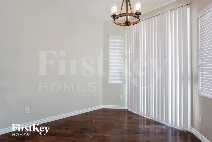 Building Photo - 7340 Chesapeake Cove St