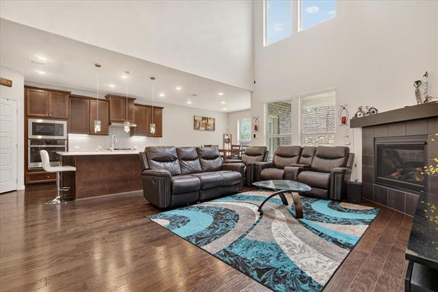 Building Photo - 2316 Pinehurst Dr