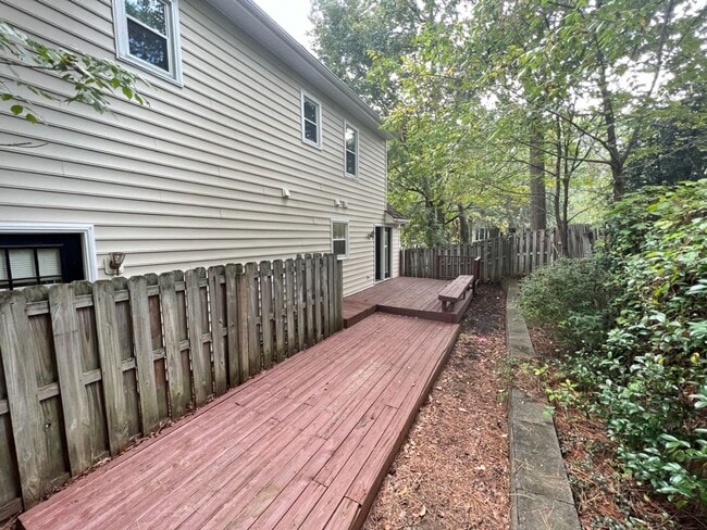 Building Photo - Cozy 3 bedroom home within minutes to Bond Park